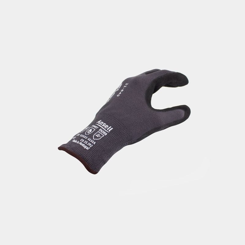 guante-hyflex-nylon-con-recubrimiento-en-nitrilo-negro-talla-8-ref-11-840-ansell-70000766-1