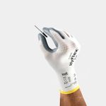 guante-hyflex-blanco-nylon-con-recubrimiento-en-espuma-de-nitrilo-tall-a-7-ref-11-800-ansell-70003611-1